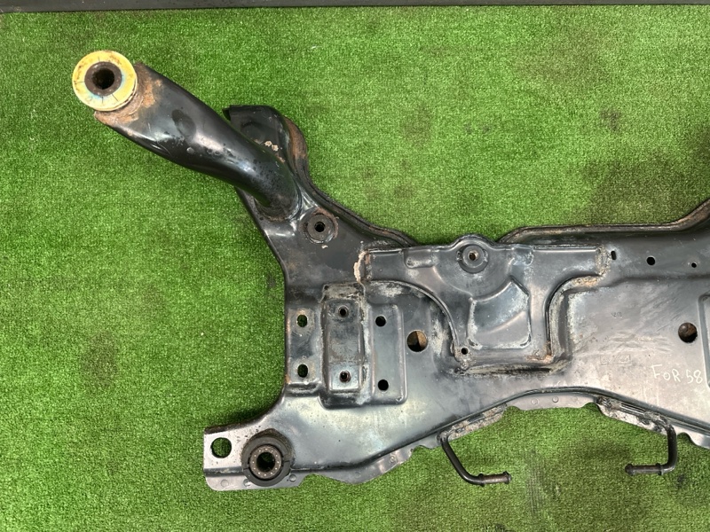 Подрамник передний Ford Focus 2 2007 HB