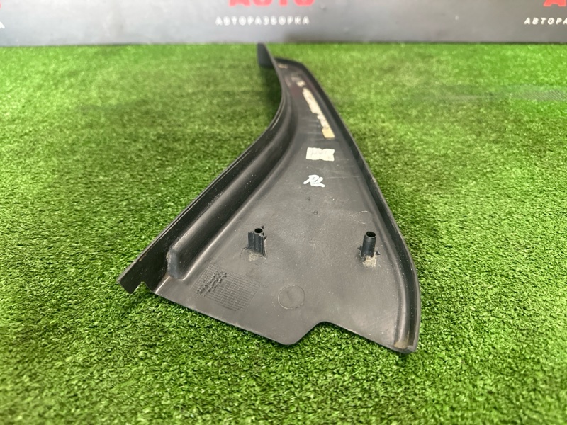 Накладка двери Ford Focus 2 2007 HB