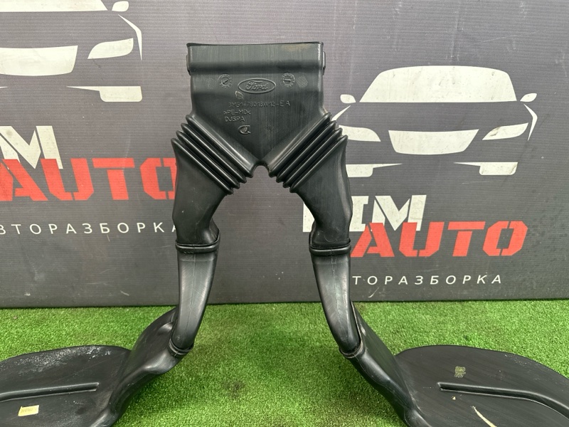 Воздуховод пола Ford Focus 2 2007 HB