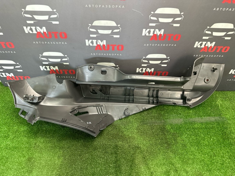 Опора полки багажника Ford Focus 2 2007 HB