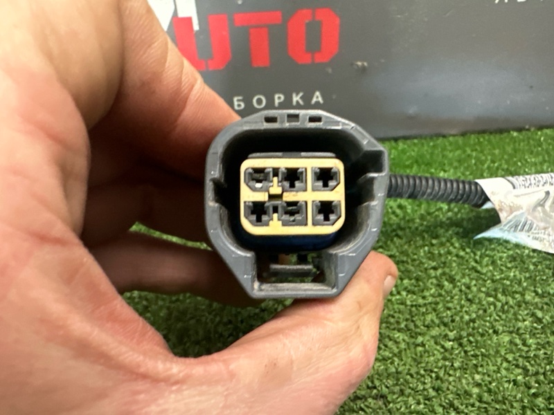 Провод бачка омывателя Ford Focus 2 2007 HB