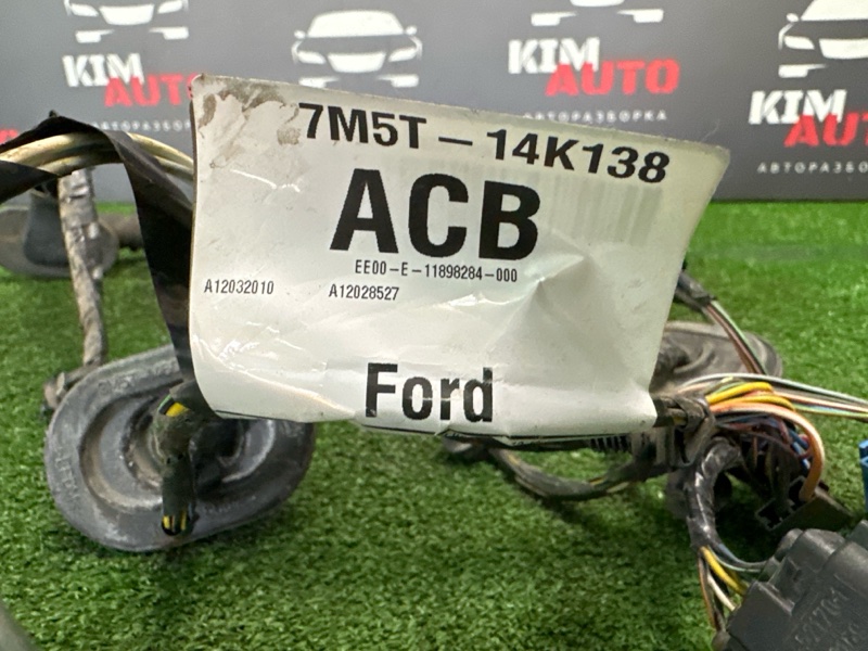 Проводка двери Ford Focus 2 2007 HB