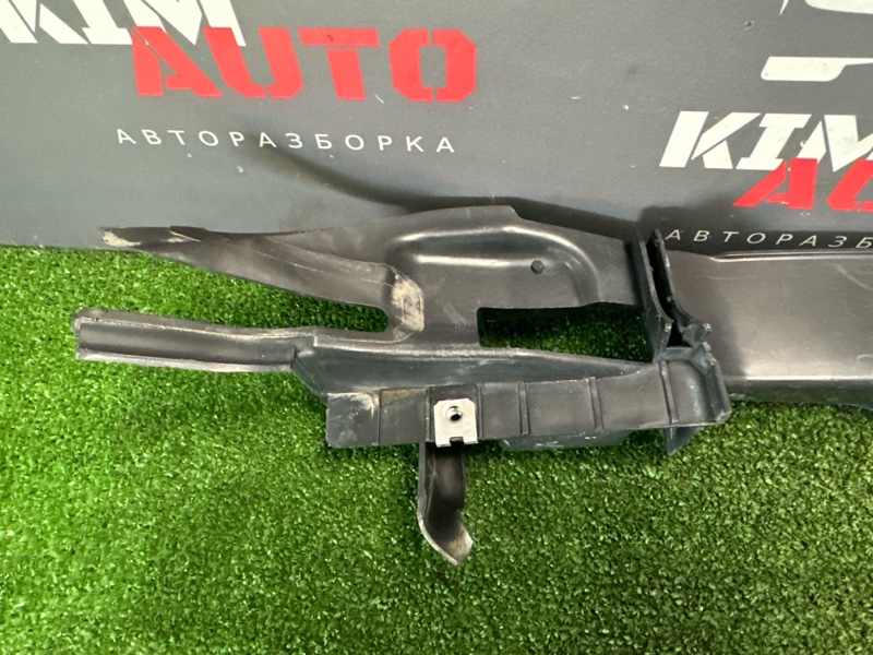 Накладка крыла Ford Focus 2 2007 HB
