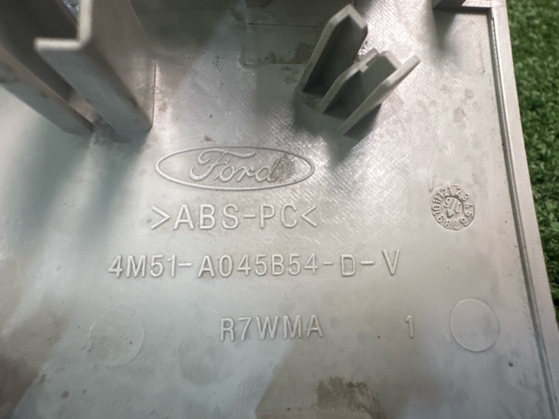 Плафон салонный Ford Focus 2 2007 HB