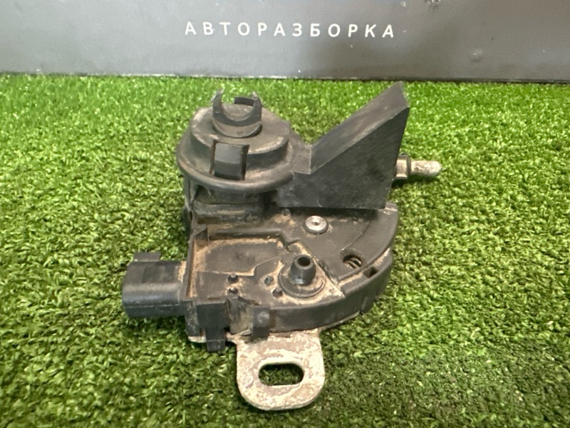 Замок капота Ford Focus 2 2007 HB