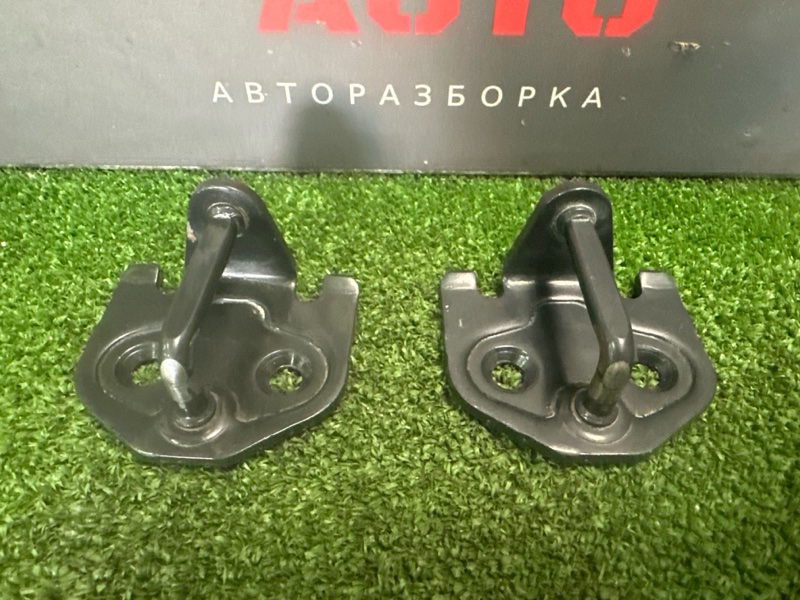 Ответная часть замка двери Ford Focus 2 2007 HB