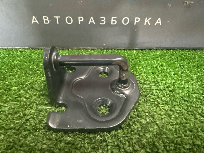 Ответная часть замка двери Ford Focus 2 2007 HB