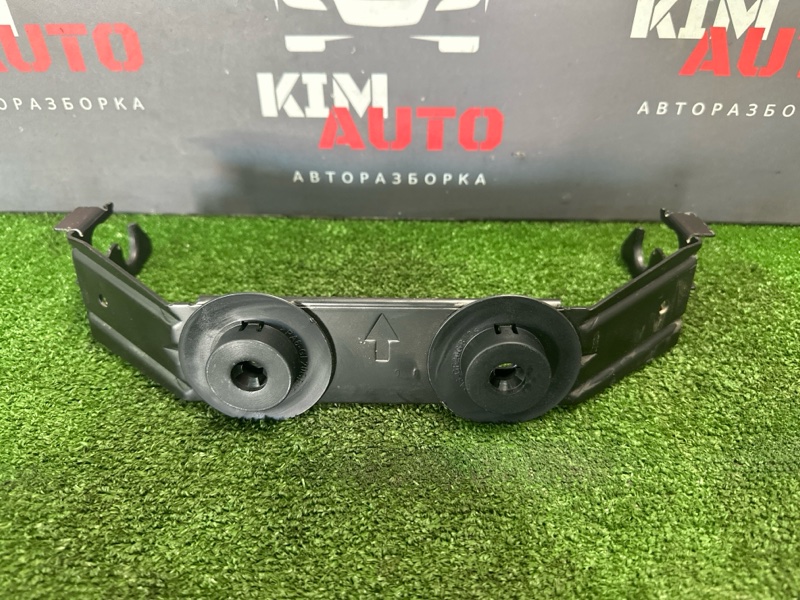 Кронштейн блока предохранителей Ford Focus 2 2007 HB