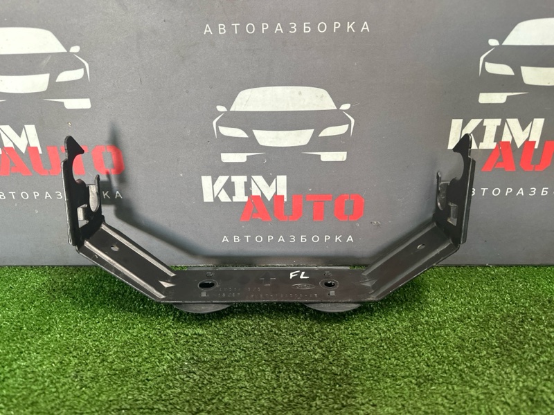 Кронштейн блока предохранителей Ford Focus 2 2007 HB