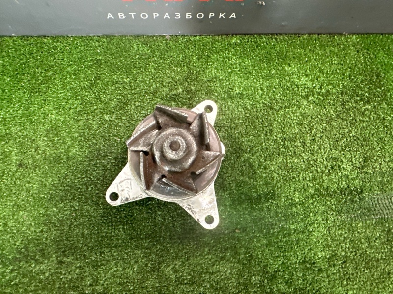 Насос водяной (помпа) Ford Focus 2 2007 HB