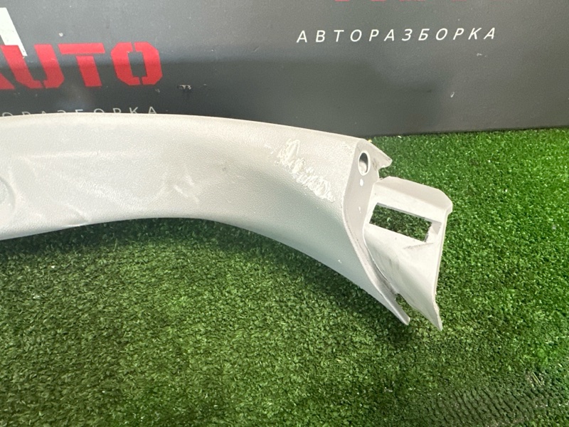 Обшивка крышки багажника Kia Ceed 1 2010 ED