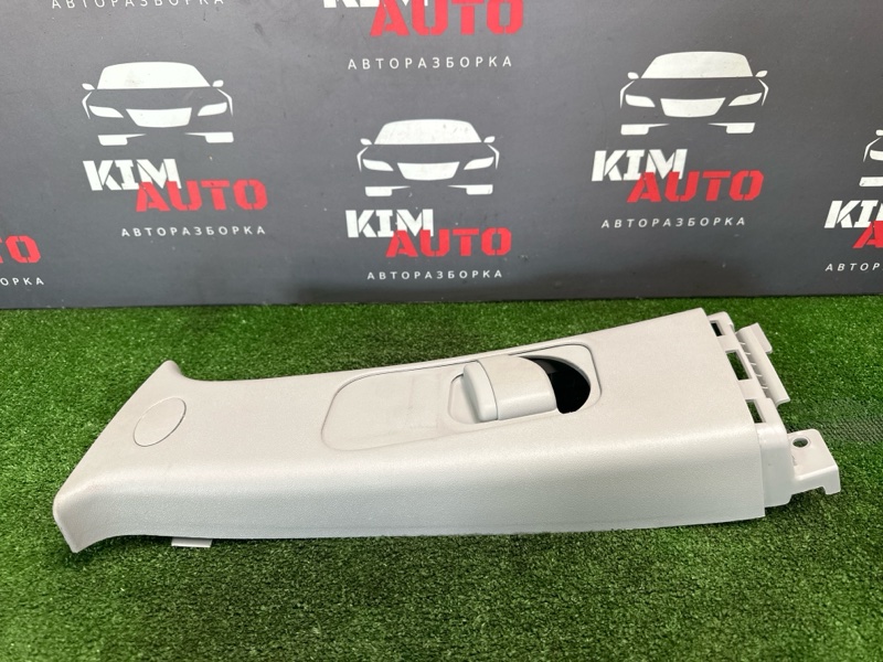 Накладка центральной стойки верхняя Kia Ceed 1 2010 ED