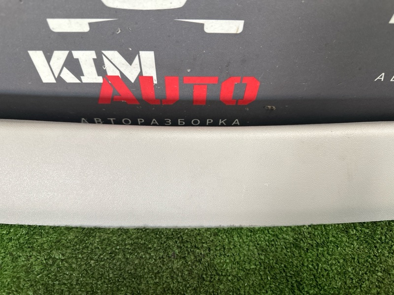 Обшивка крышки багажника верхняя Kia Ceed 1 2010 ED