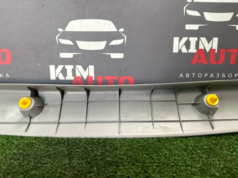 Обшивка крышки багажника верхняя Kia Ceed 1 2010 ED