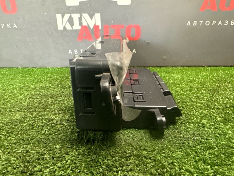 Часы Kia Ceed 1 2010 ED