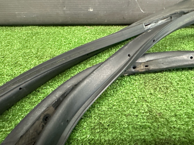 Уплотнитель двери Kia Ceed 1 2010 ED