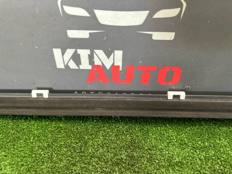 Уплотнитель стекла наружный (Бархотка) Kia Ceed 1 2010 ED