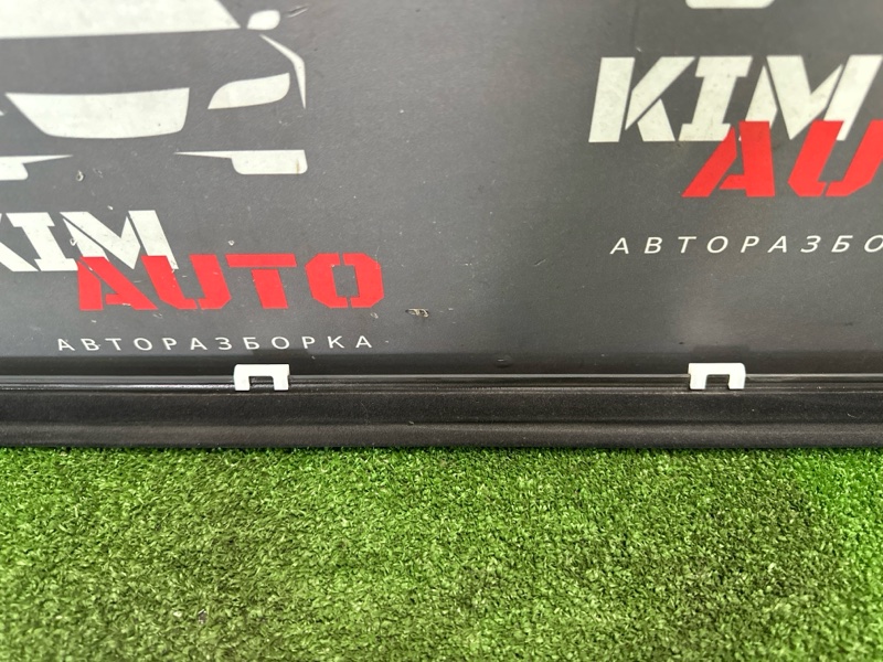 Уплотнитель стекла наружный (Бархотка) Kia Ceed 1 2010 ED