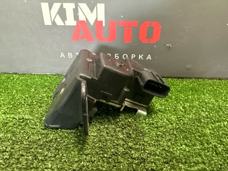 Замок крышки багажника Kia Ceed 1 2010 ED