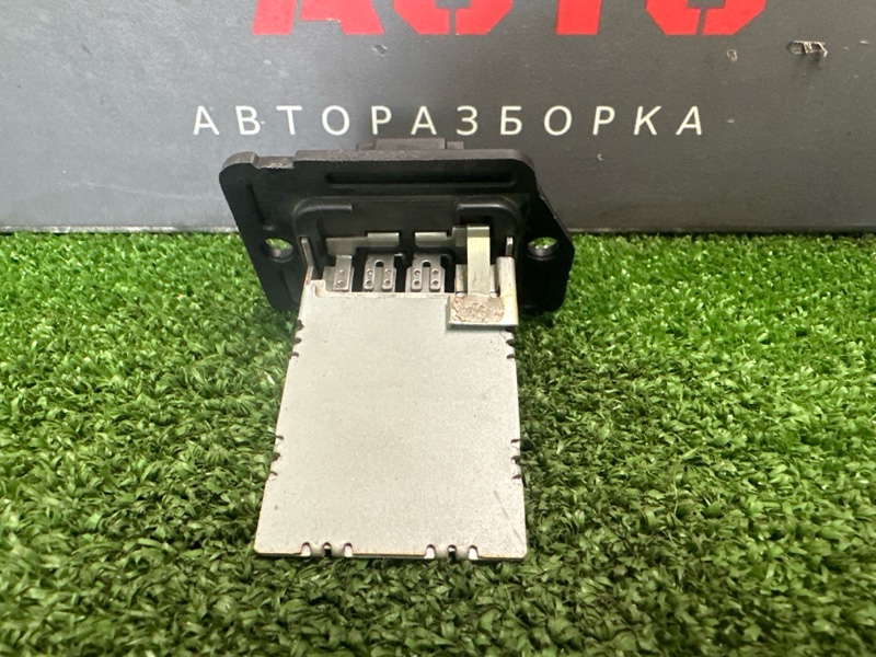 Резистор отопителя Kia Ceed 1 2010 ED