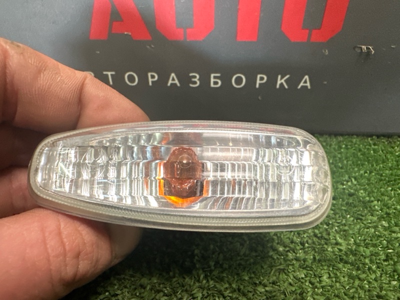 Повторитель поворота в крыло Kia Ceed 1 2010 ED