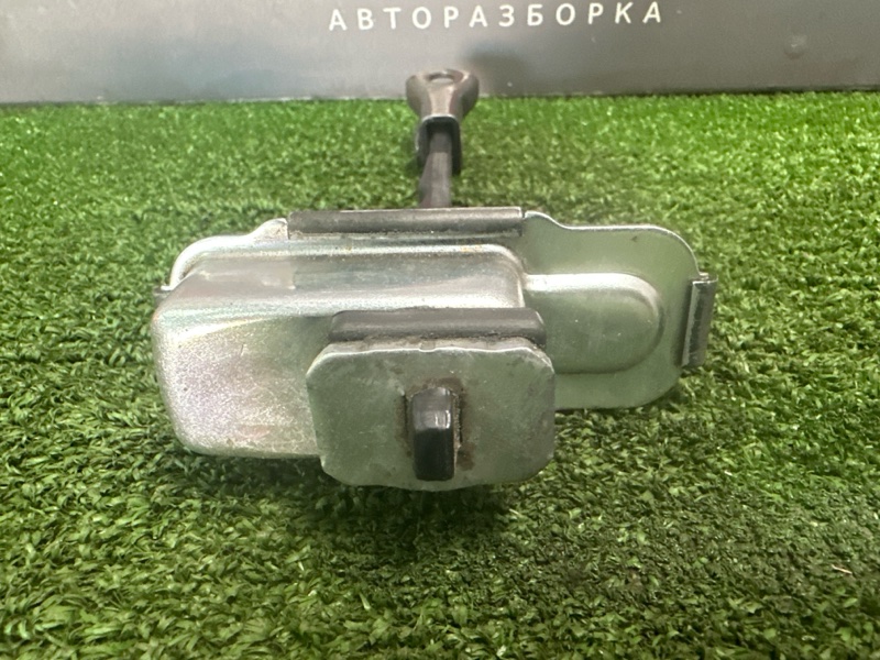 Ограничитель двери Kia Ceed 1 2010 ED
