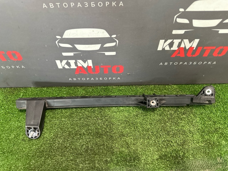 Направляющая стекла двери Kia Ceed 1 2010 ED