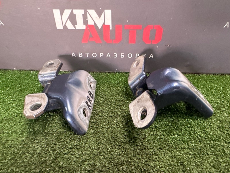 Петли двери Kia Ceed 1 2010 ED