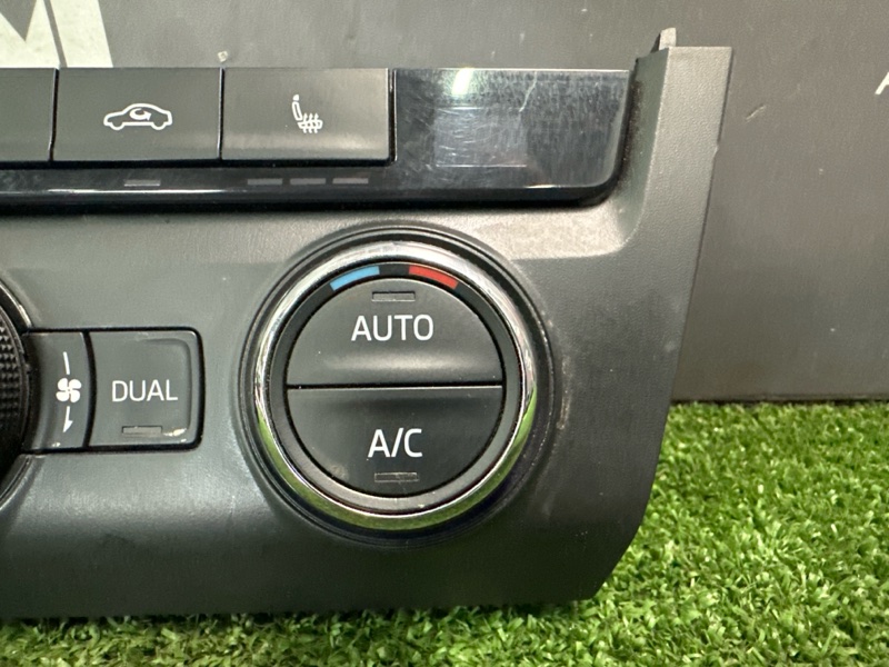 Блок управления климат-контролем Skoda Octavia 2014 A7