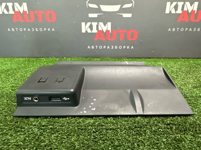 Блок usbaux Skoda Octavia 2014 A7