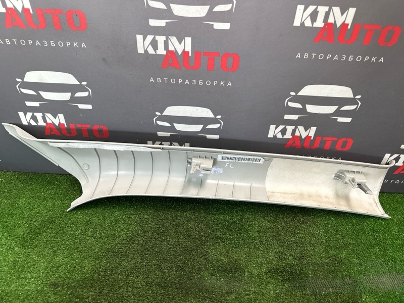 Накладка лобового стекла Skoda Octavia 2014 A7