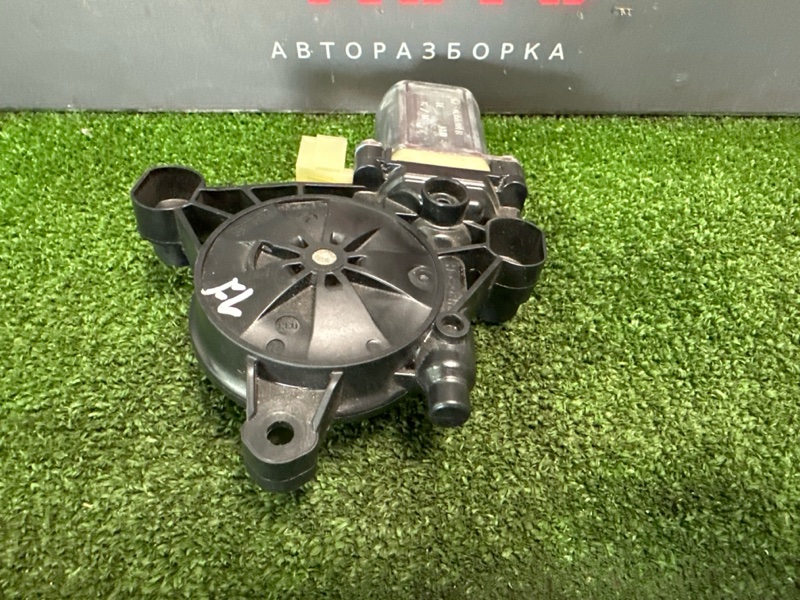 Моторчик стеклоподъёмника Skoda Octavia 2014 A7