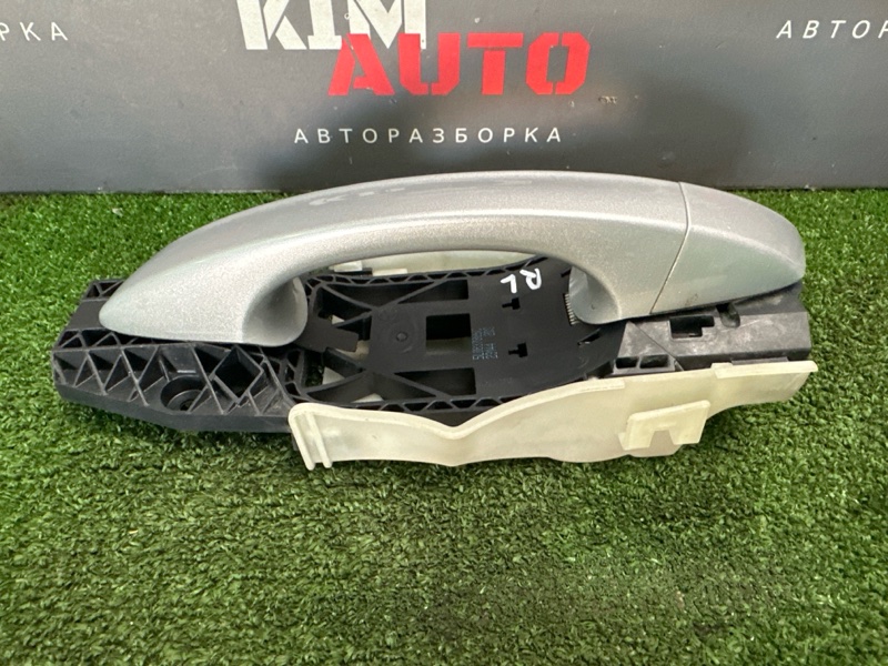 Ручка двери наружная в сборе Skoda Octavia 2014 A7