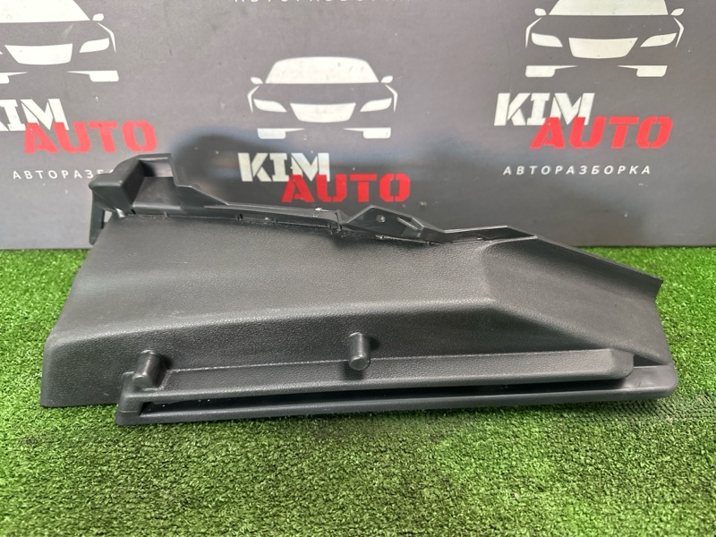 Опора полки багажника Skoda Octavia 2014 A7