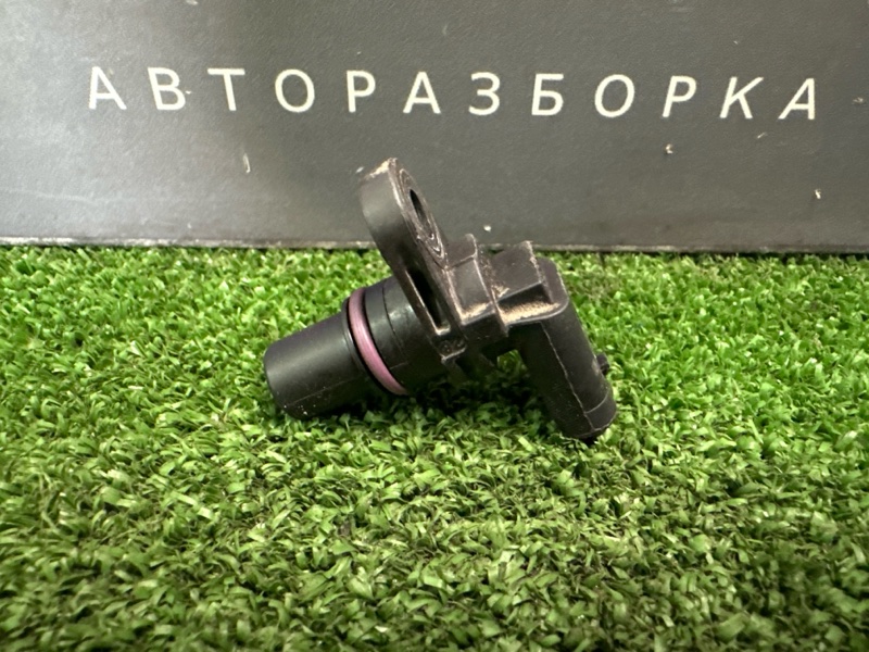 Датчик положения распредвала Skoda Octavia 2014 A7