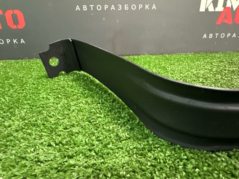 Крепление топливного бака Skoda Octavia 2014 A7