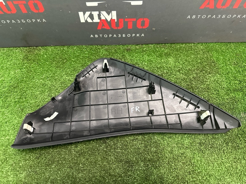 Накладка торпедо боковая Kia Rio 3 2012 HB