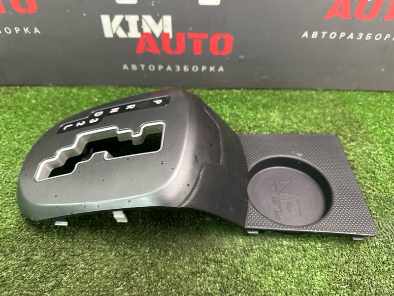 Консоль КПП Kia Rio 3 2012 HB