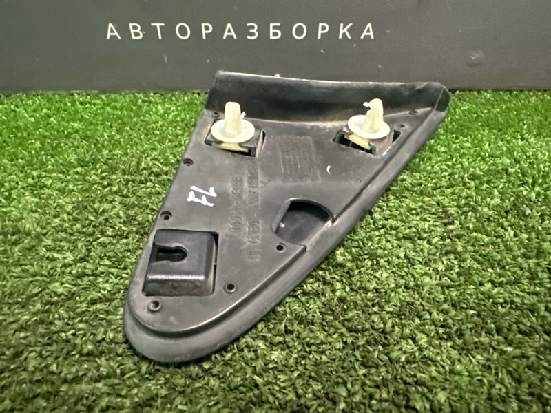 Накладка крыла треугольник Kia Rio 3 2012 HB