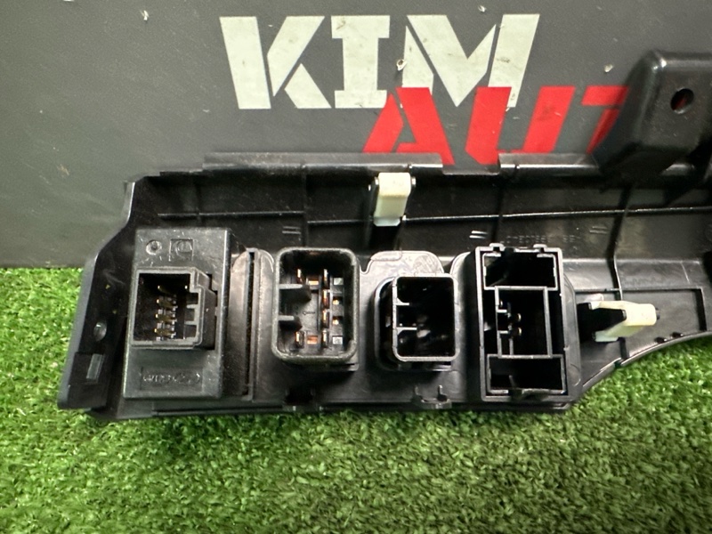 Блок кнопок Kia Rio 3 2012 HB