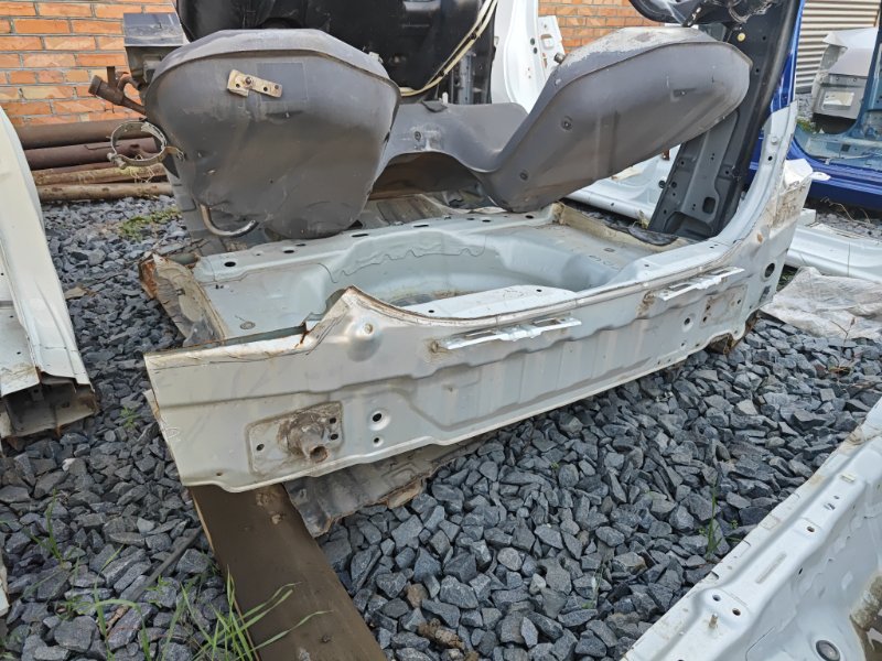 Пол багажника (тазик) и задняя панель Kia Ceed 1 HB 2012 ED