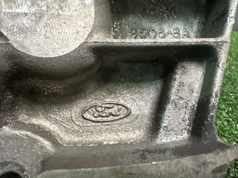 Насос водяной (помпа) Ford Mondeo 1999