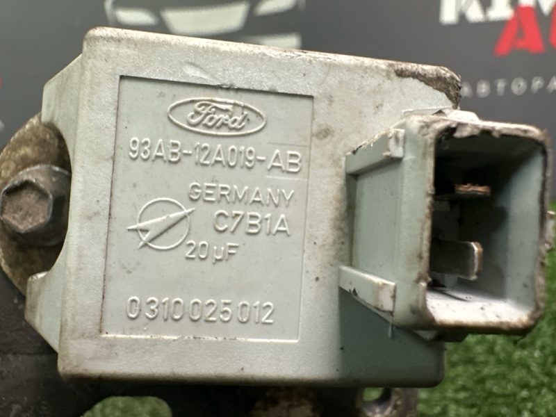 Коммутатор зажигания Ford Mondeo 1999