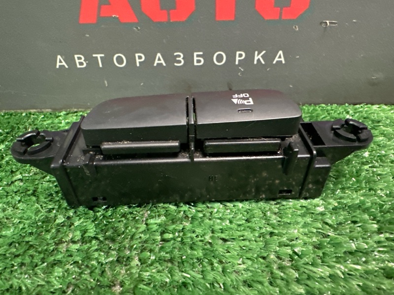 Кнопка парктроника Kia Ceed 2 2014 JD
