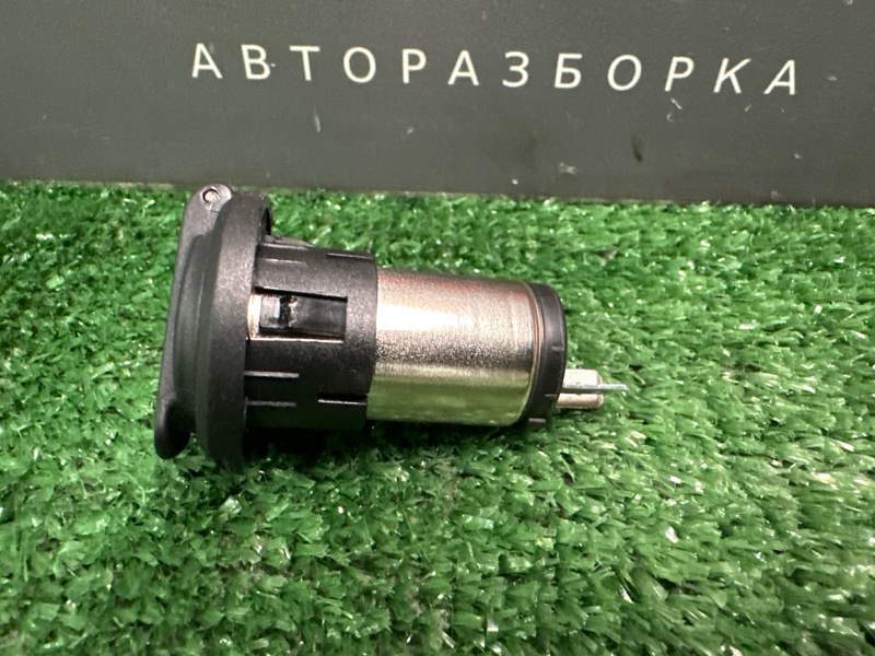Розетка 12V Kia Ceed 2 2014 JD