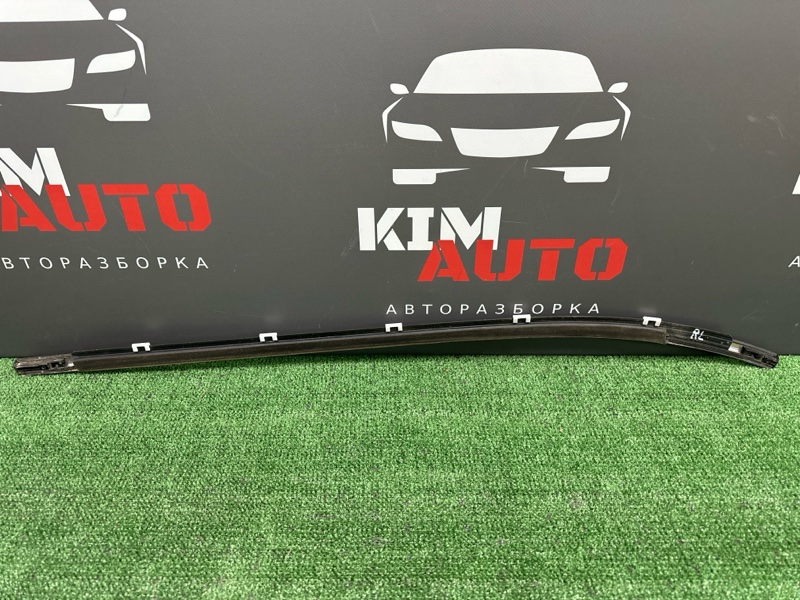 Уплотнитель стекла наружный(Бархотка) Хром Kia Ceed 2 2014 JD
