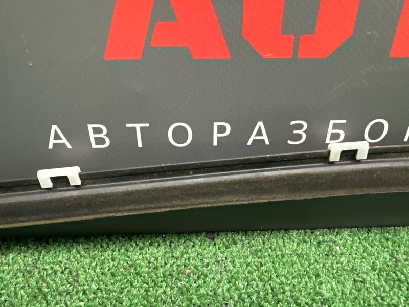 Уплотнитель стекла наружный(Бархотка) Хром Kia Ceed 2 2014 JD