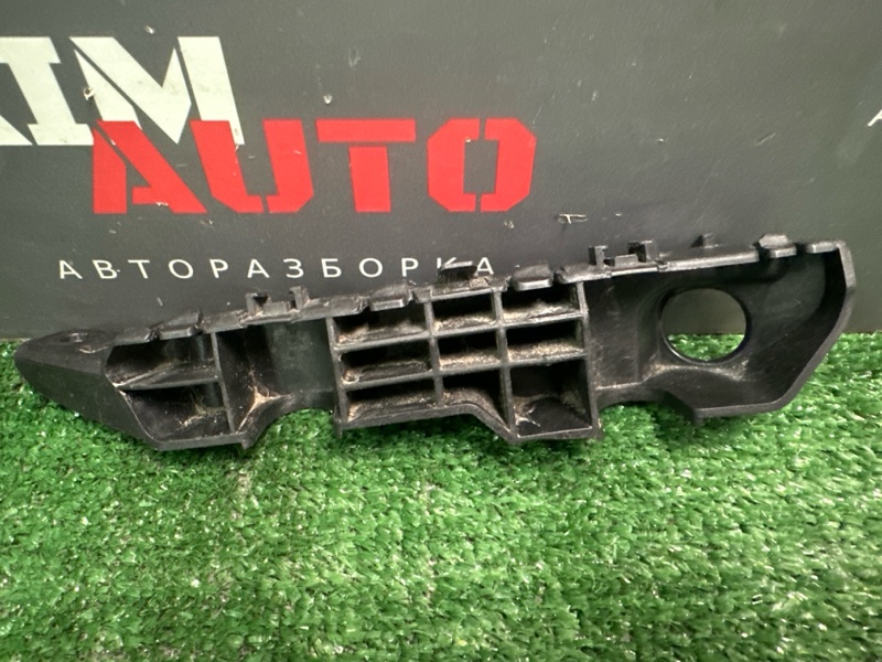Кронштейн бампера Kia Ceed 2 2014 JD