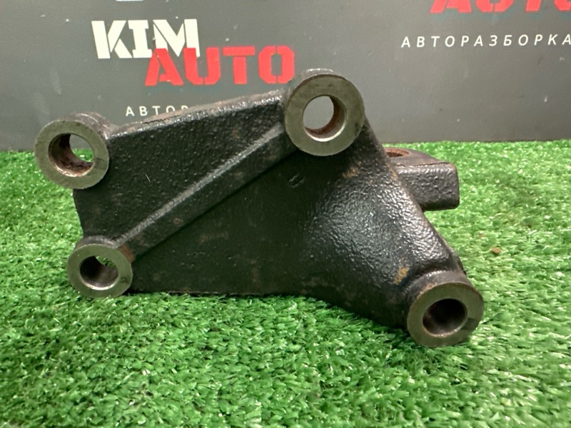 Кронштейн кпп Kia Ceed 2 2014 JD