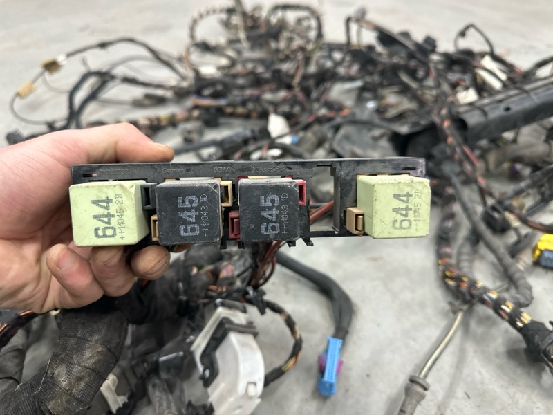 Проводка основная Skoda Yeti 2011